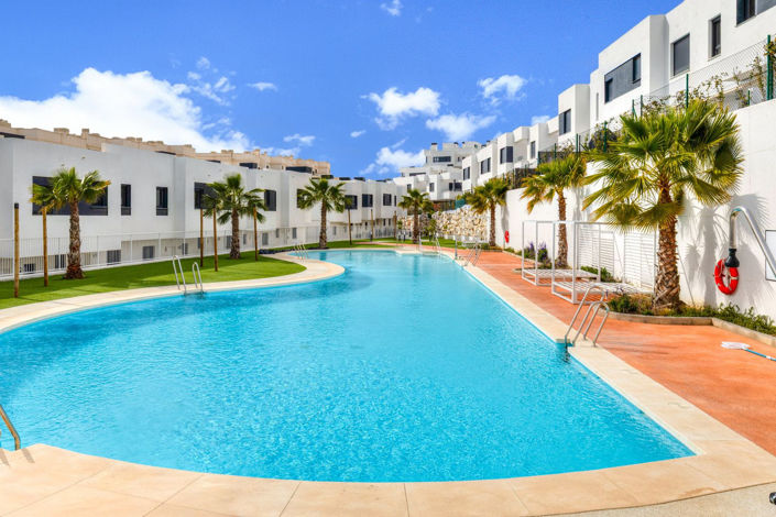 Image No.2-3 Bed Townhouse for sale