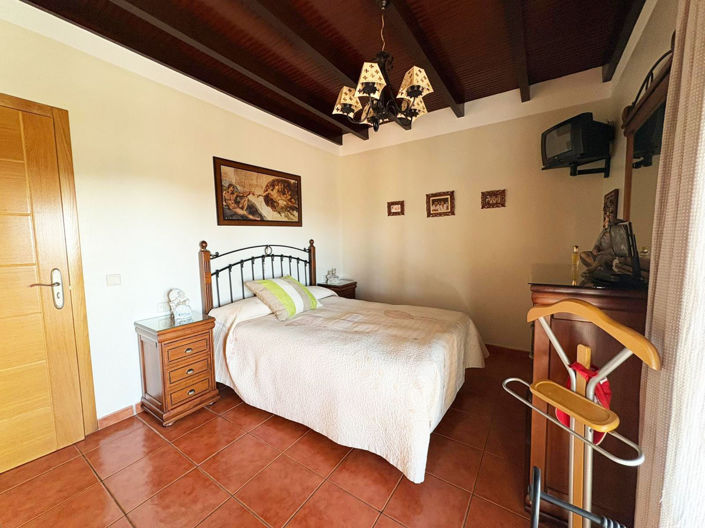 Image No.17-3 Bed Villa for sale