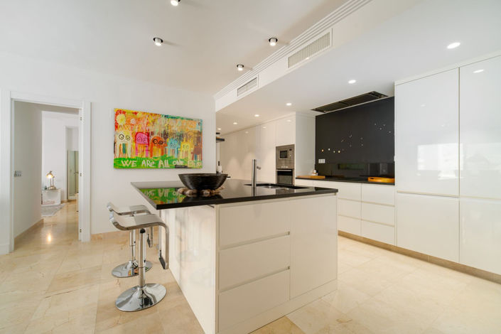 Image No.12-3 Bed Apartment for sale