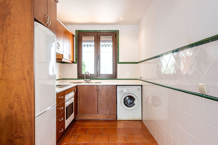 Image No.8-2 Bed Apartment for sale