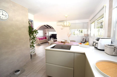 mdueniv3xw13-5fd73dea700db77384c091ca9818b1a9