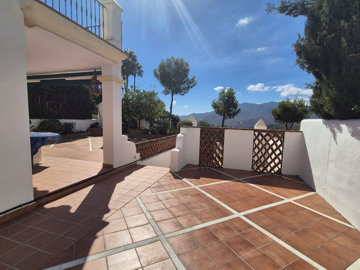 0ozj8h0mkcvh40-f31507287178c6a03c2c34ff88cc83