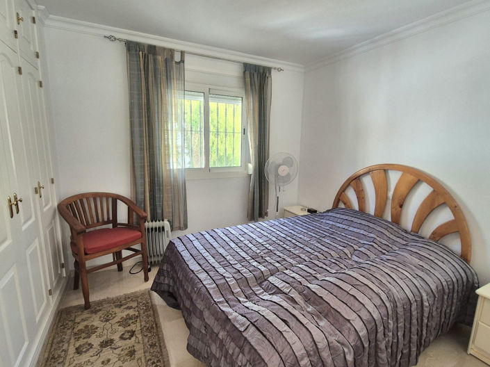 Image No.14-3 Bed Townhouse for sale