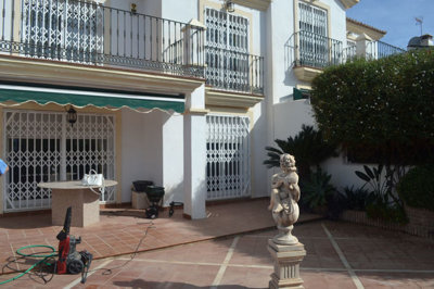 e0vvo3lr2aj30-5e8634ec9576c9ad4825a6dec5b5d37