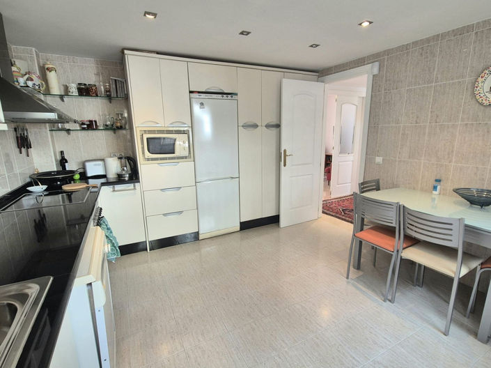 Image No.9-3 Bed Townhouse for sale