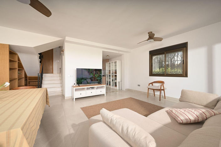 Image No.6-3 Bed Townhouse for sale