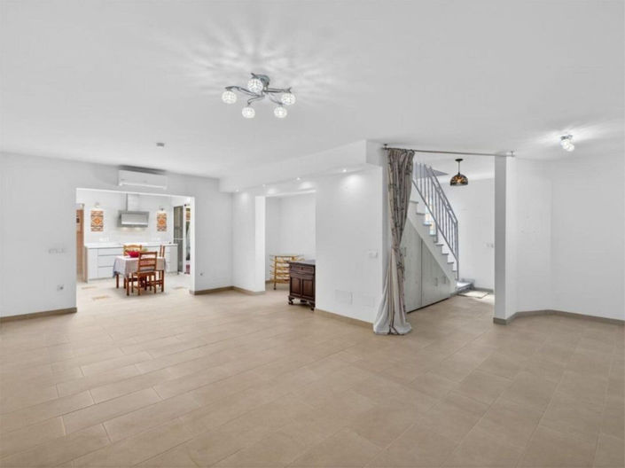 Image No.7-3 Bed Townhouse for sale