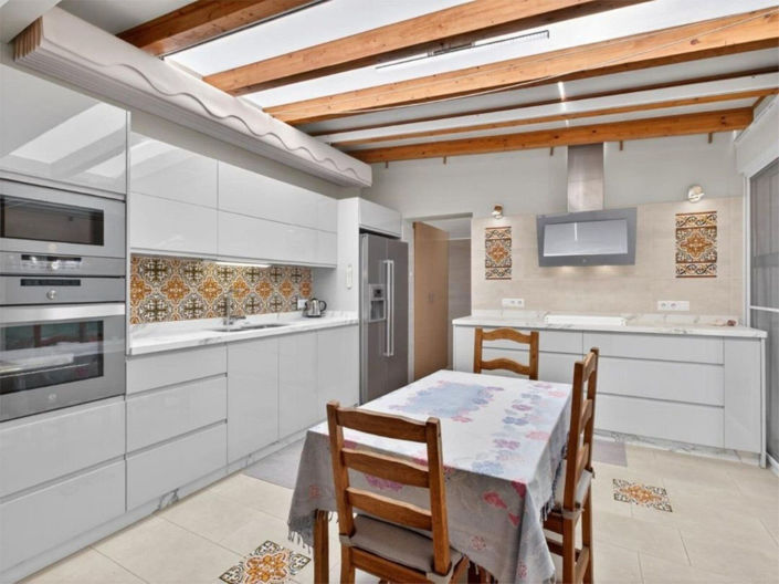 Image No.8-3 Bed Townhouse for sale