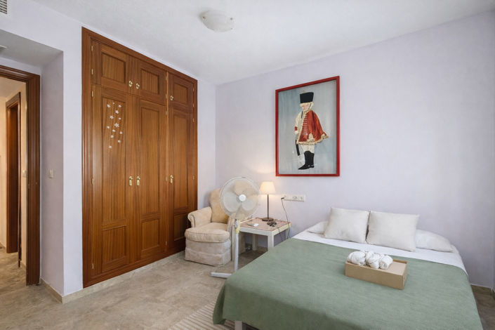 Image No.16-3 Bed Townhouse for sale