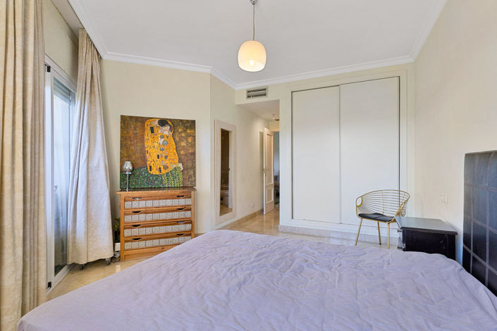 Image No.9-Appartement de 2 chambres à vendre à Estepona