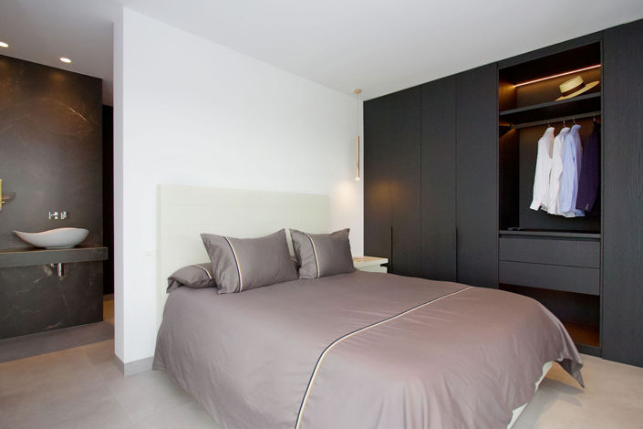 Image No.14-3 Bed Villa for sale