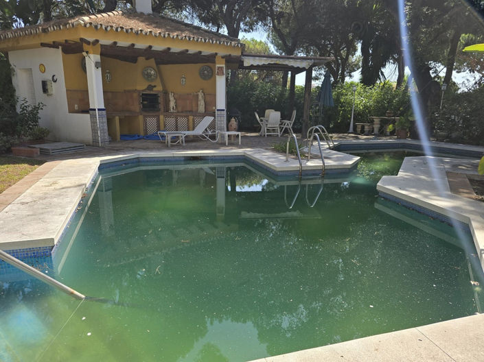Image No.2-4 Bed Villa for sale