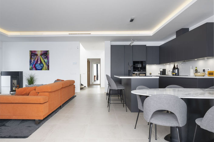 Image No.8-4 Bed Villa for sale