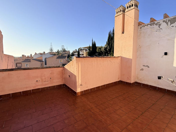 Image No.2-4 Bed Townhouse for sale