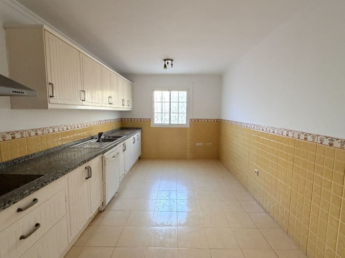 Image No.7-4 Bed Townhouse for sale