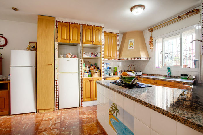 Image No.7-4 Bed Townhouse for sale