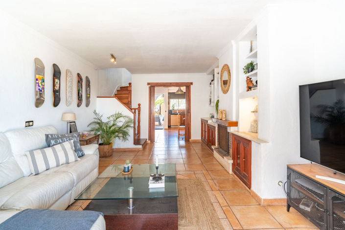 Image No.10-3 Bed Townhouse for sale