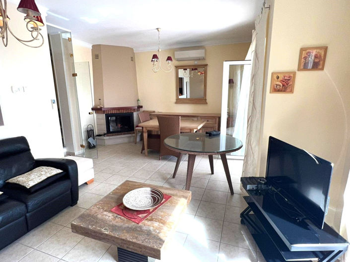 Image No.5-3 Bed Townhouse for sale