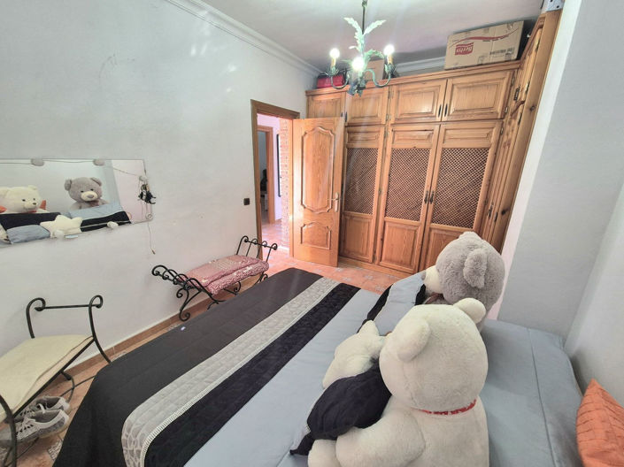 Image No.11-4 Bed Townhouse for sale