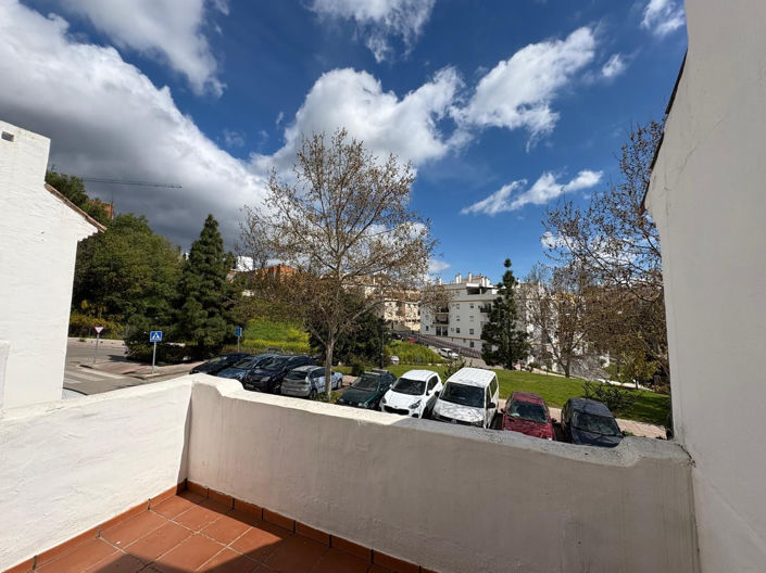 Image No.4-4 Bed Townhouse for sale