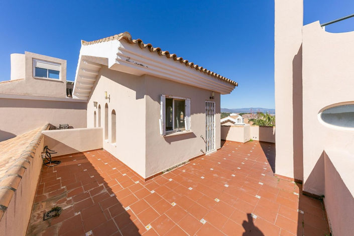 Image No.4-3 Bed Townhouse for sale