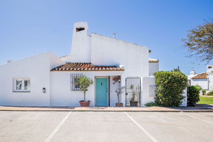 Image No.2-3 Bed Townhouse for sale