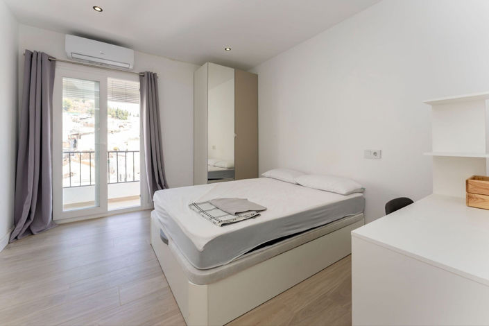 Image No.11-6 Bed Townhouse for sale