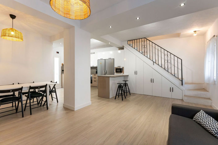 Image No.5-6 Bed Townhouse for sale