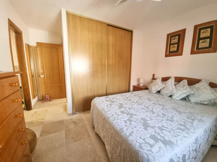 Image No.16-3 Bed Townhouse for sale