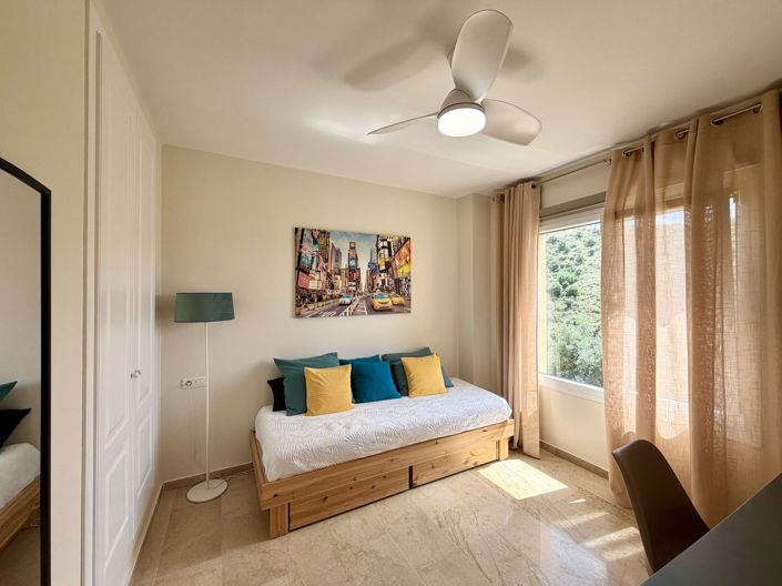 Image No.12-3 Bed Apartment for sale