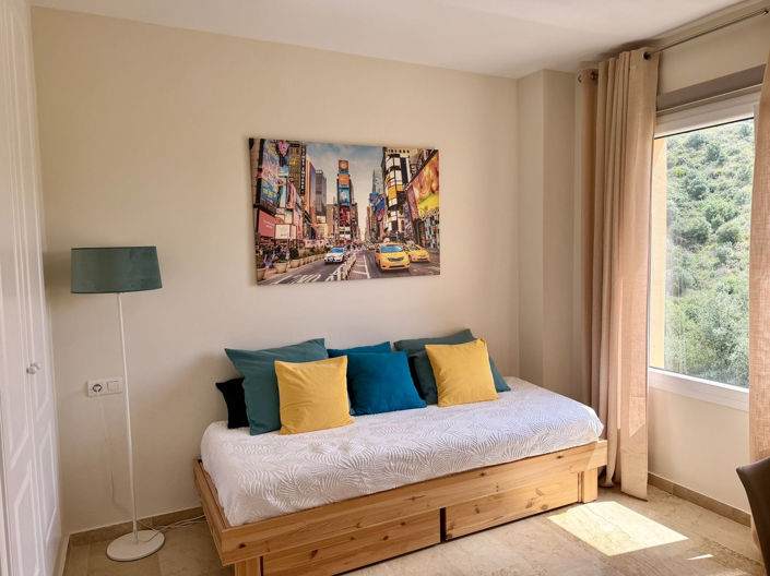 Image No.13-3 Bed Apartment for sale