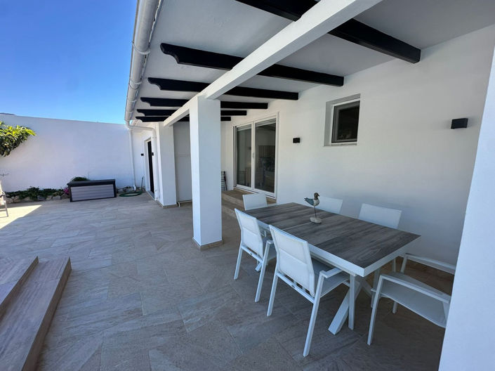 Image No.8-4 Bed Villa for sale