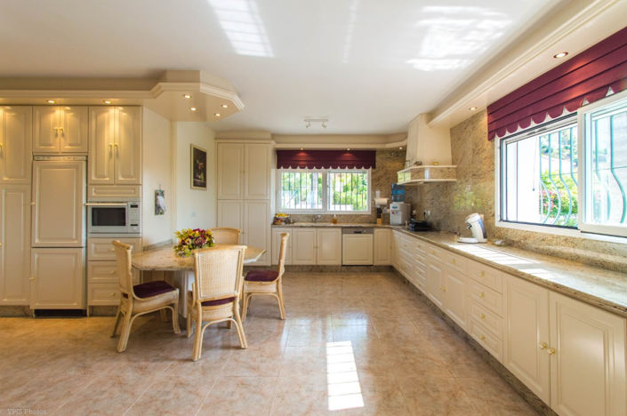 Image No.21-4 Bed Villa for sale