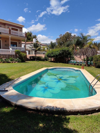 Image No.2-4 Bed Villa for sale