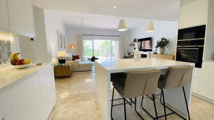 Image No.9-3 Bed Apartment for sale