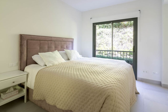 Image No.11-3 Bed Apartment for sale