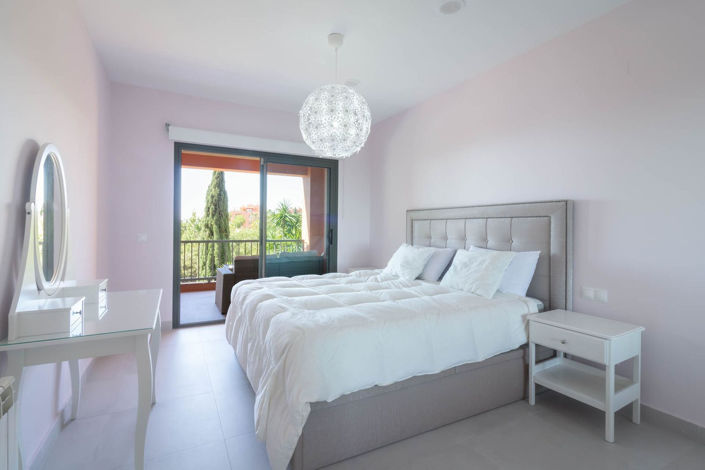 Image No.13-3 Bed Apartment for sale