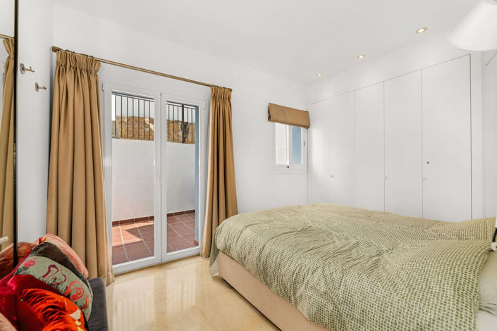 Image No.16-3 Bed Apartment for sale