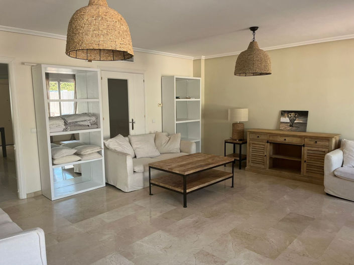 Image No.5-5 Bed Townhouse for sale