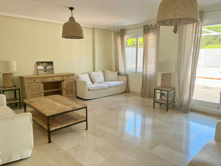Image No.6-5 Bed Townhouse for sale