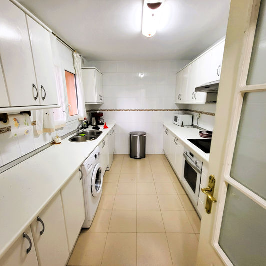Image No.14-3 Bed Townhouse for sale