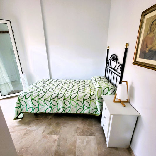Image No.16-3 Bed Townhouse for sale