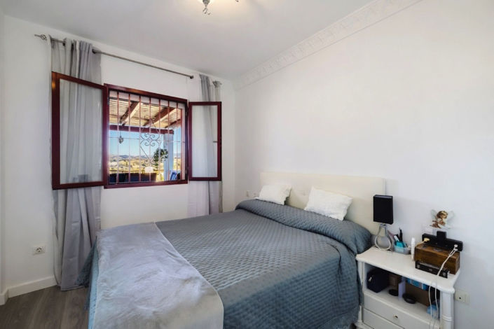 Image No.12-2 Bed Apartment for sale