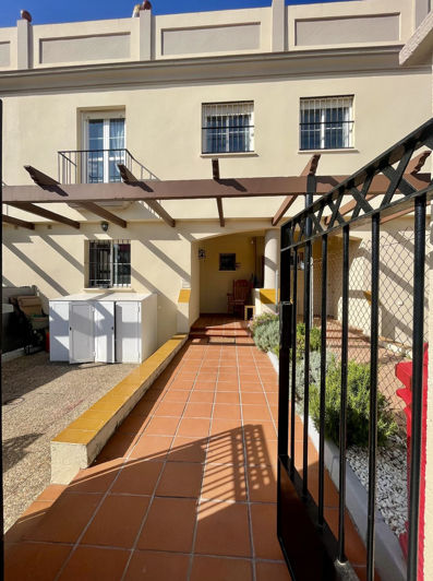 Image No.6-3 Bed Townhouse for sale