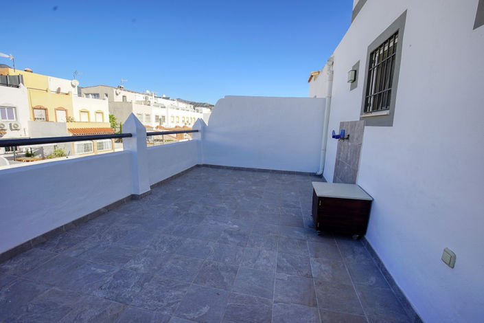 Image No.2-Maison de ville de 4 chambres à vendre à Estepona