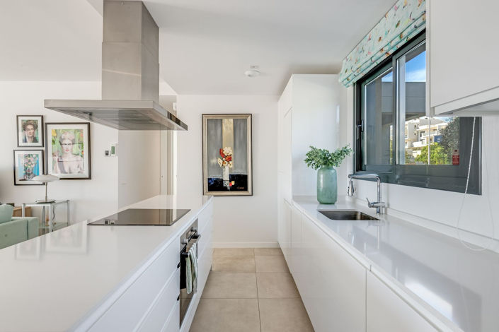 Image No.10-4 Bed Apartment for sale