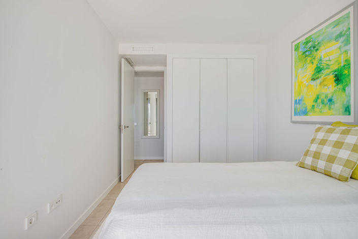 Image No.18-4 Bed Apartment for sale