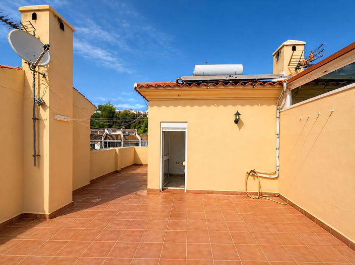 Image No.5-3 Bed Townhouse for sale