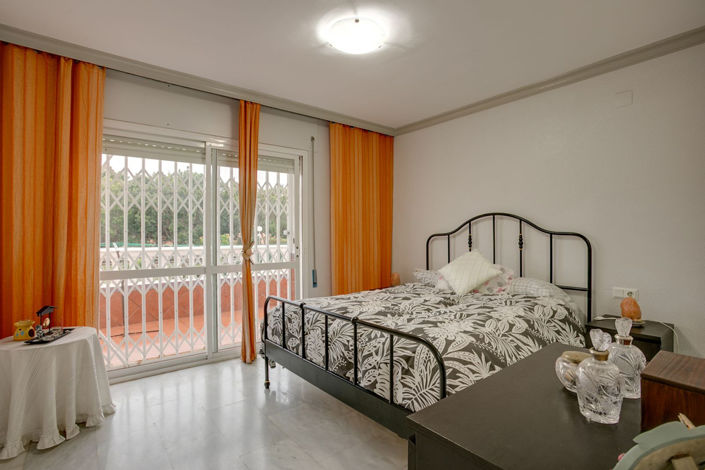 Image No.11-3 Bed Townhouse for sale