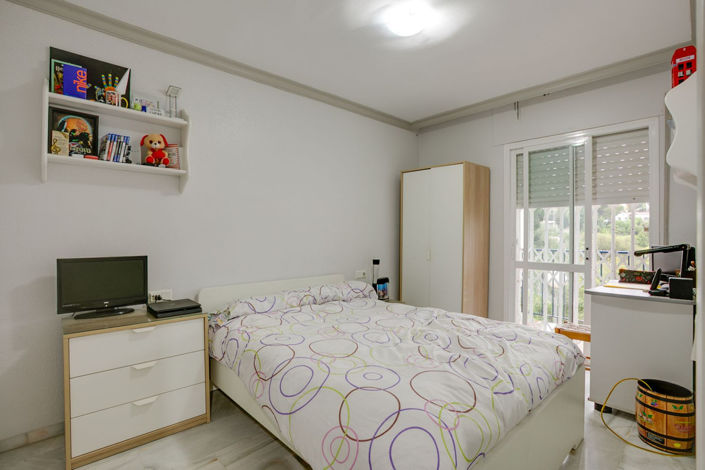 Image No.12-3 Bed Townhouse for sale